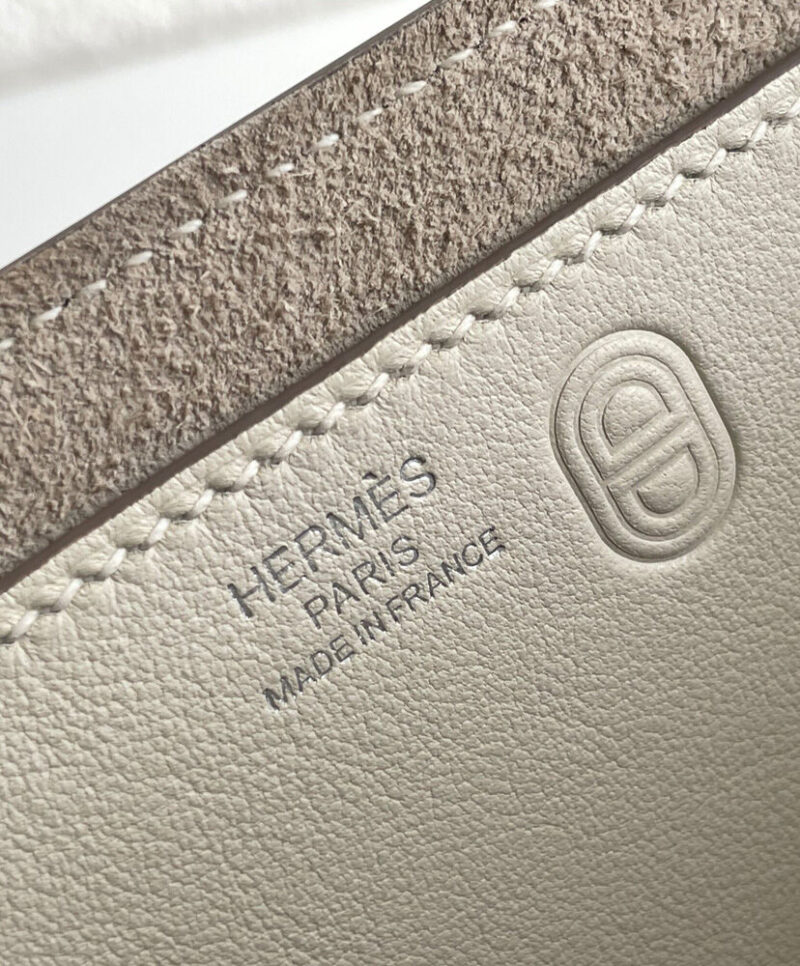 Hermes In-the-Loop 18 Bag
