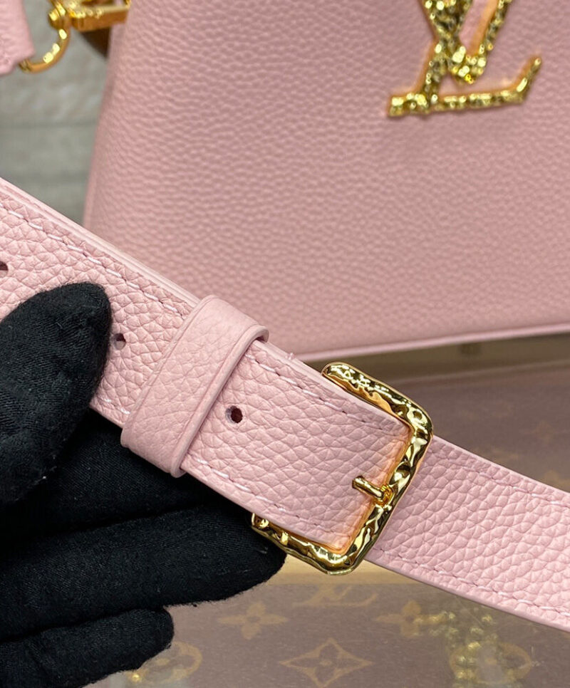 Louis Vuitton Capucines East-West Mini M24666 M24671