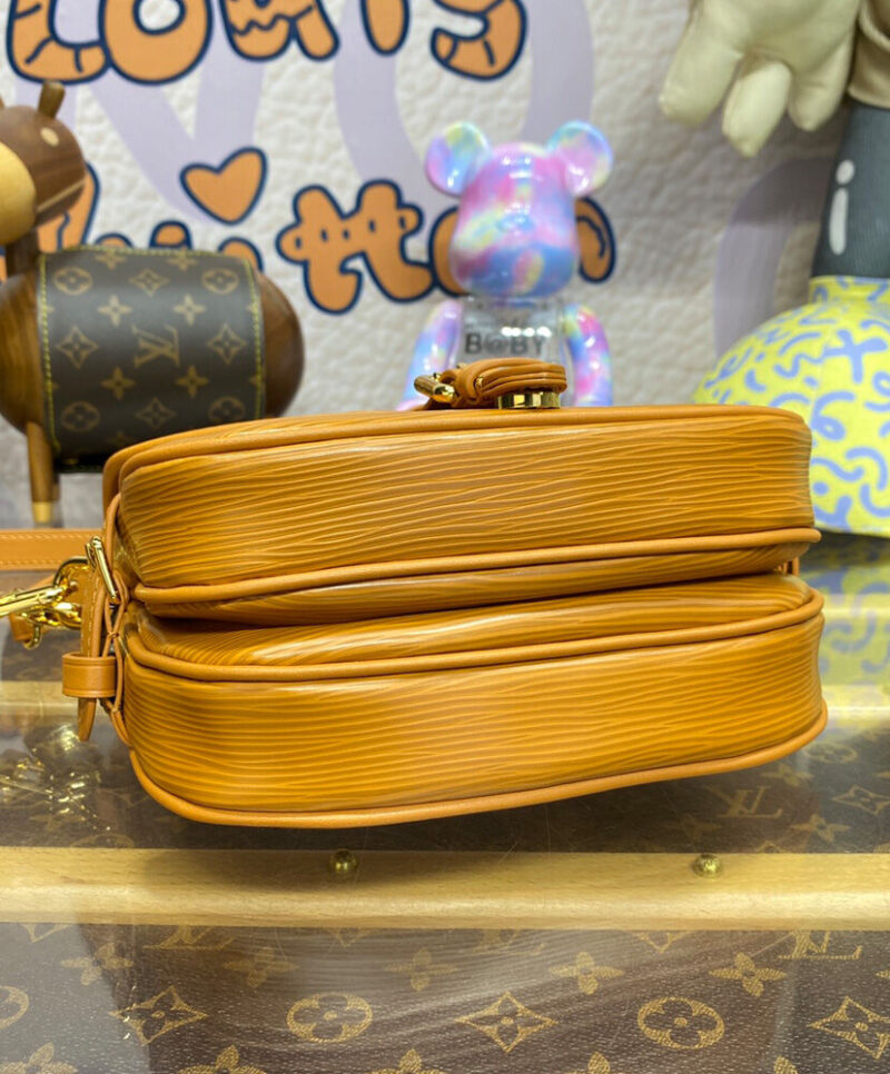 Louis Vuitton Saumur BB M23469 M23471