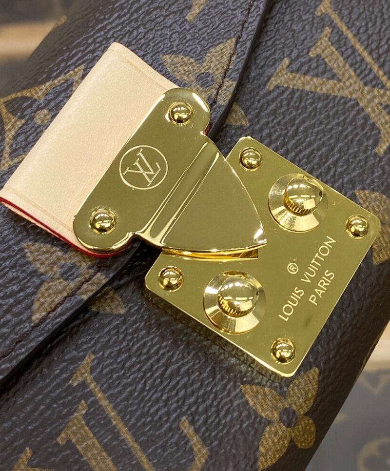 Louis Vuitton Bitsy Pouch M00991 Brown