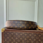 Louis Vuitton Looping M12939 Brown