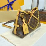 Louis Vuitton CarryAll BB M13014 Brown