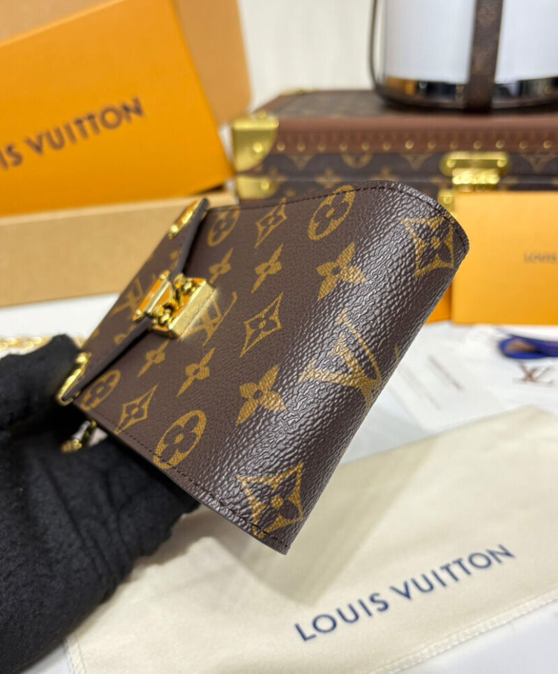 Louis Vuitton Phone Pouch Metis Monogram M13572 Black