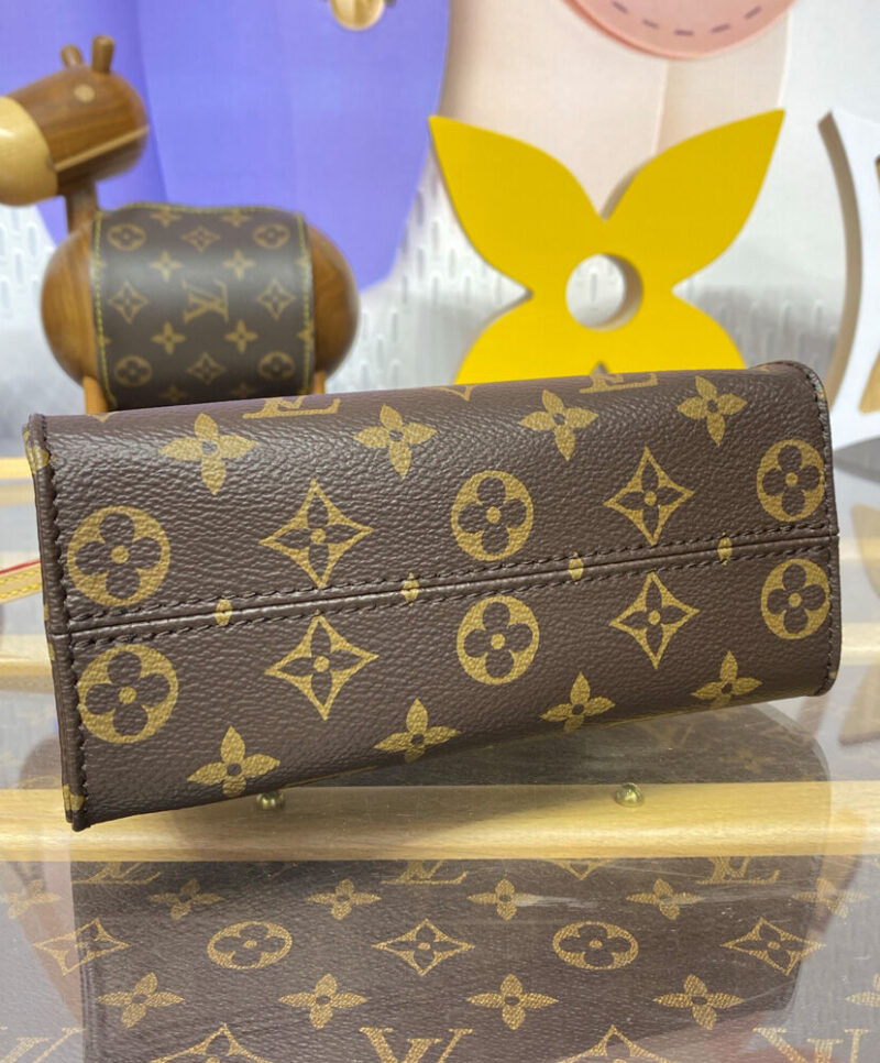 Louis Vuitton LV x TM OnTheGo BB M13668 Brown