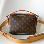 Louis Vuitton Nil M14016 Brown