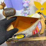 Louis Vuitton Side Trunk MM M14606 Cream