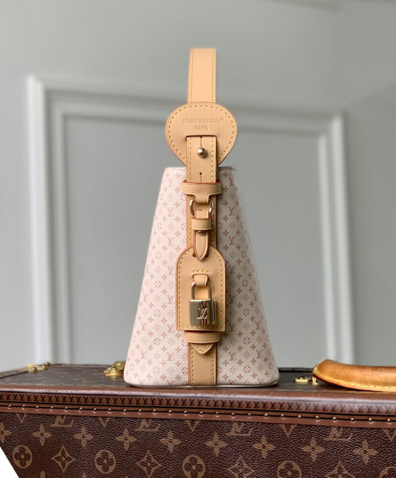Louis Vuitton All In BB M15130 Cream