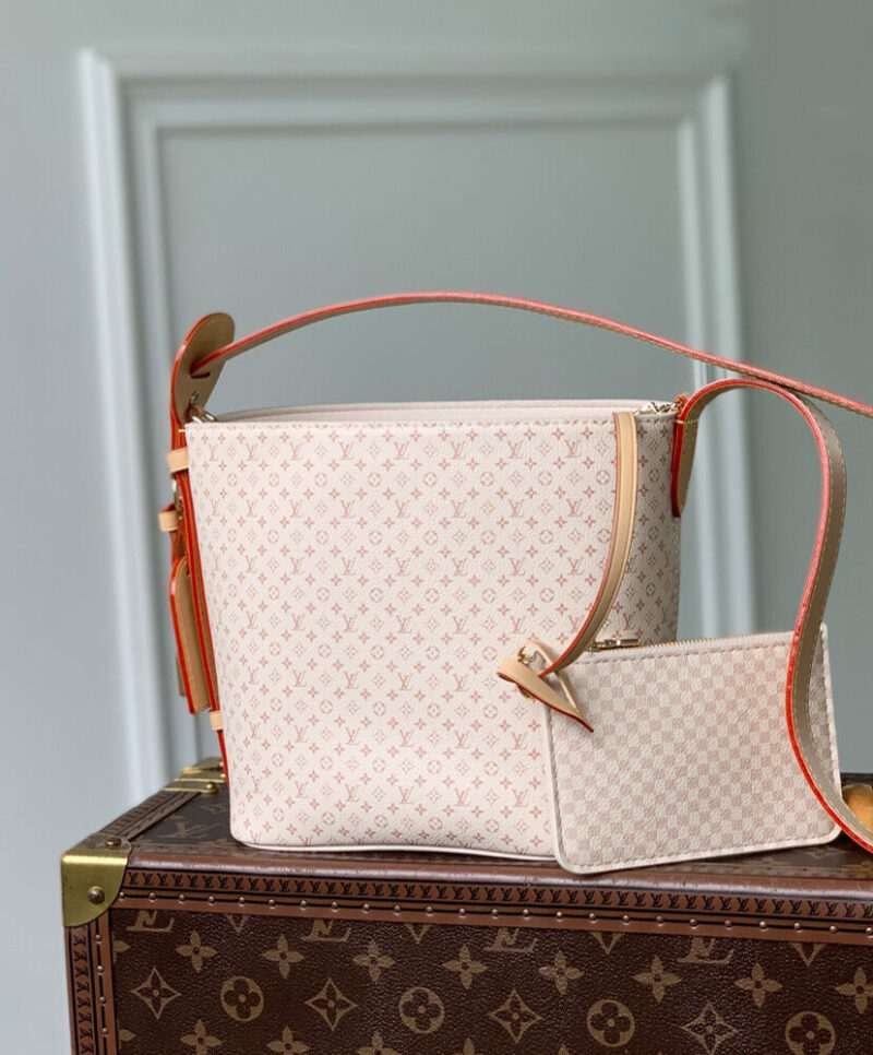 Louis Vuitton All In BB M15130 Cream