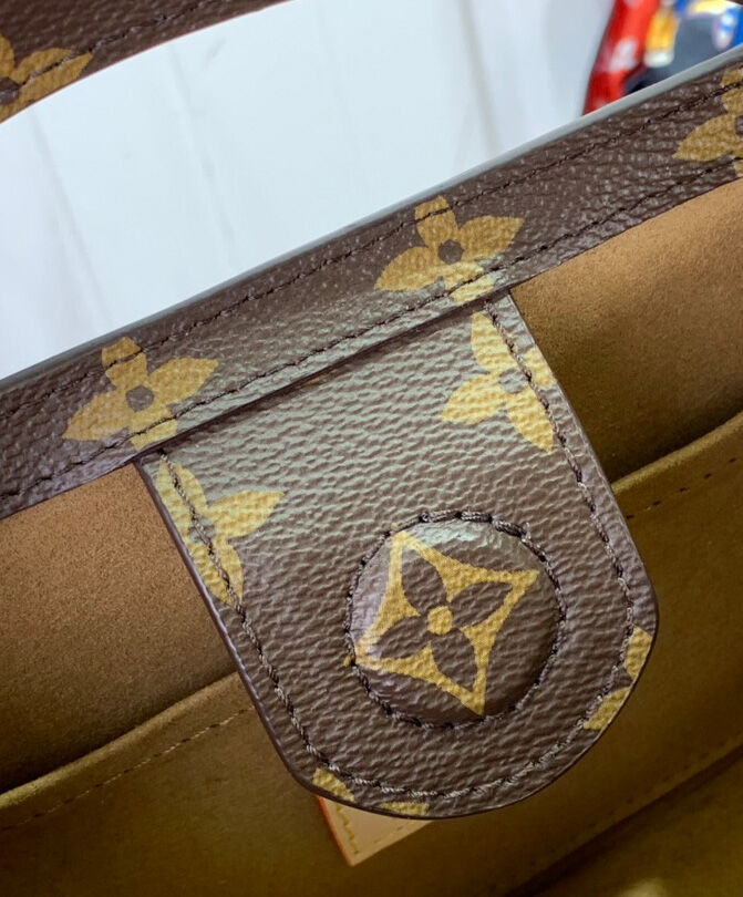 Louis Vuitton Around Me PM M47117 Brown