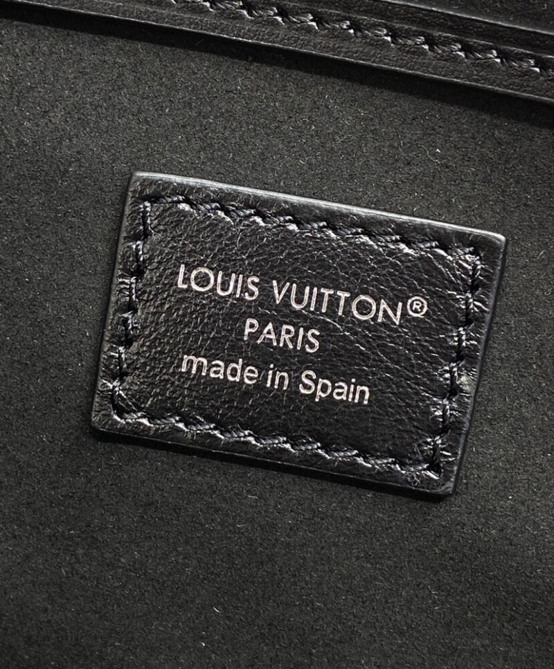 Louis Vuitton Montsouris PM M12587 Black