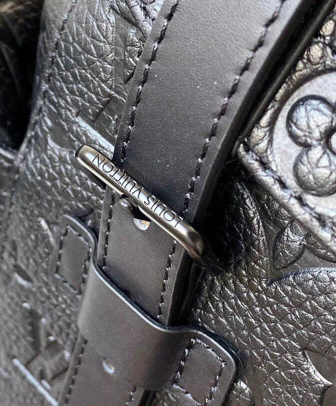 Louis Vuitton Christopher PM M55699 Black