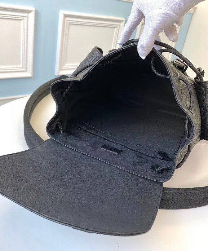 Louis Vuitton Christopher PM M55699 Black