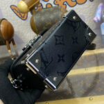 Louis Vuitton Camera Box M11269 Black