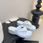 Chanel Women's Thongs G46202 White