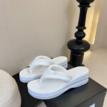 Chanel Women's Thongs G46202 White