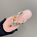 Chanel Women's Thongs G46304