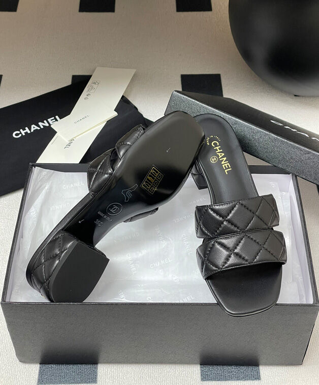 Chanel Women's Mules G46480 Black