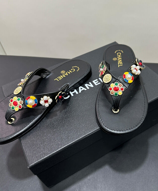 Chanel Women's Thongs G46304 Black