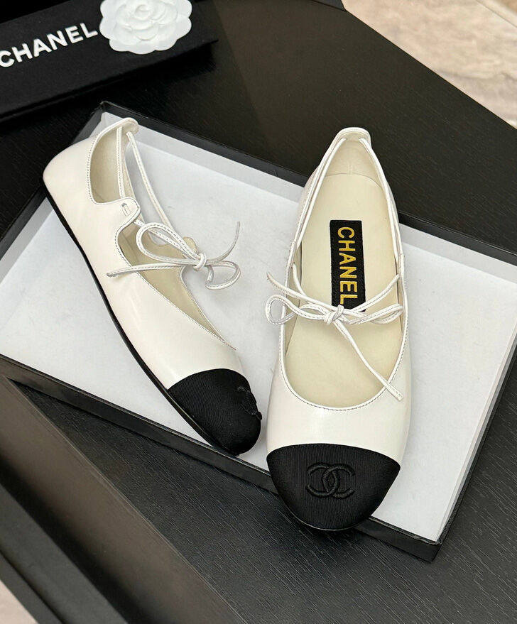 Chanel Women's Mary Janes G46324