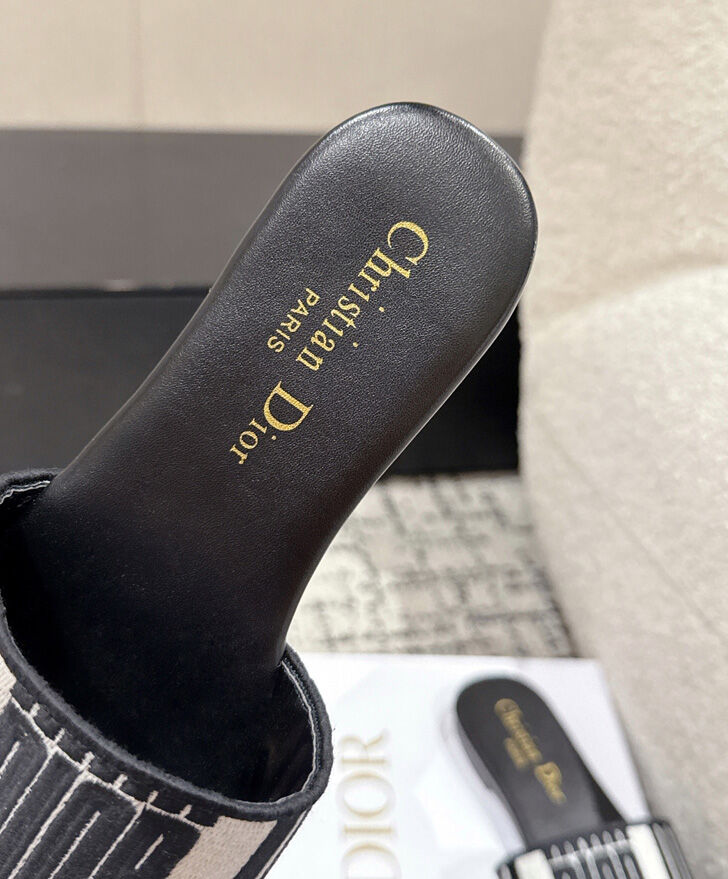 Christian Dior Women's Dway Slide Black