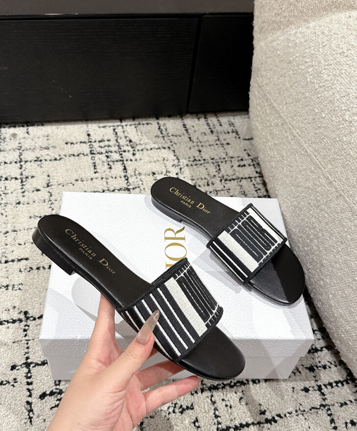 Christian Dior Women's Dway Slide Black