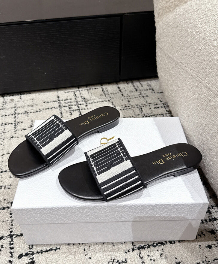 Christian Dior Women's Dway Slide Black