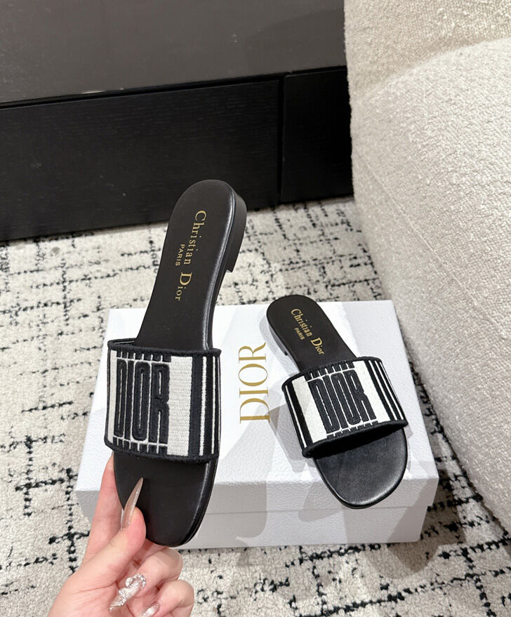 Christian Dior Women's Dway Slide Black