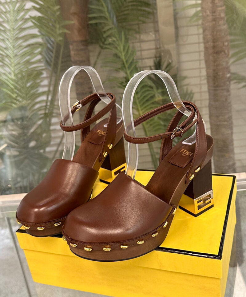Fendi Women's Baguette Show 8Z8375