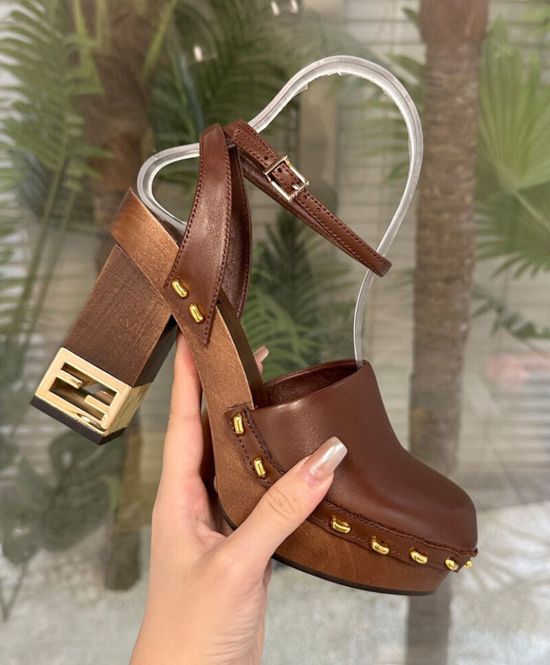 Fendi Women's Baguette Show 8Z8375