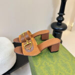 Gucci Women's Slide Sandal With Horsebit Coffee