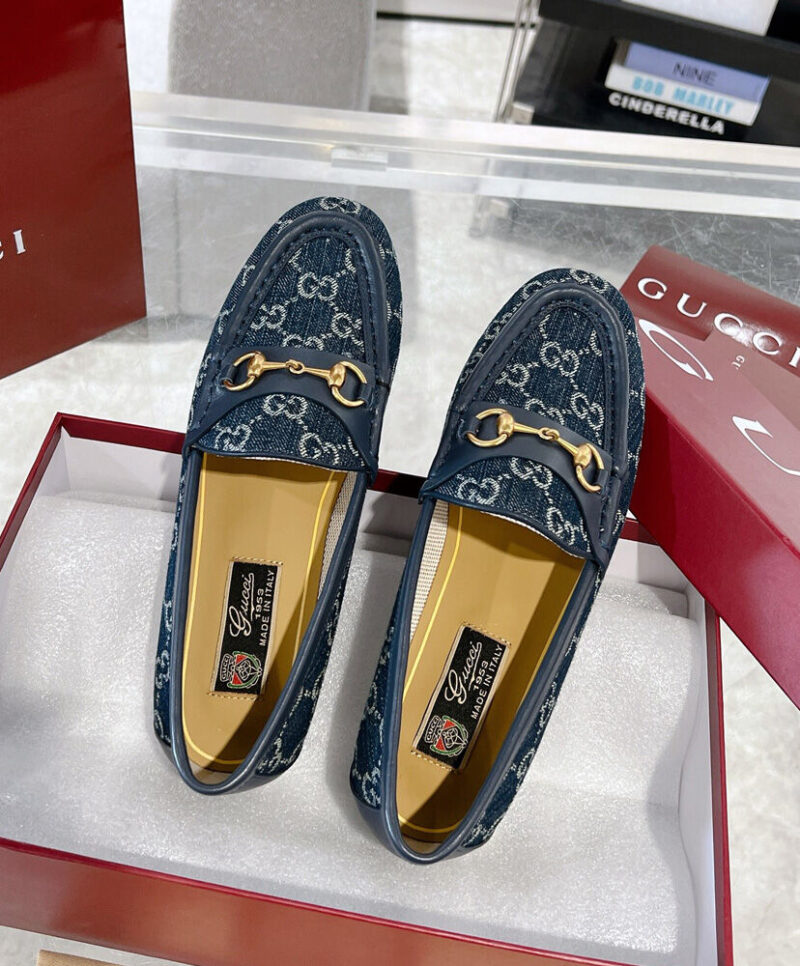 Gucci Women's Horsebit 1953 Loafer Blue