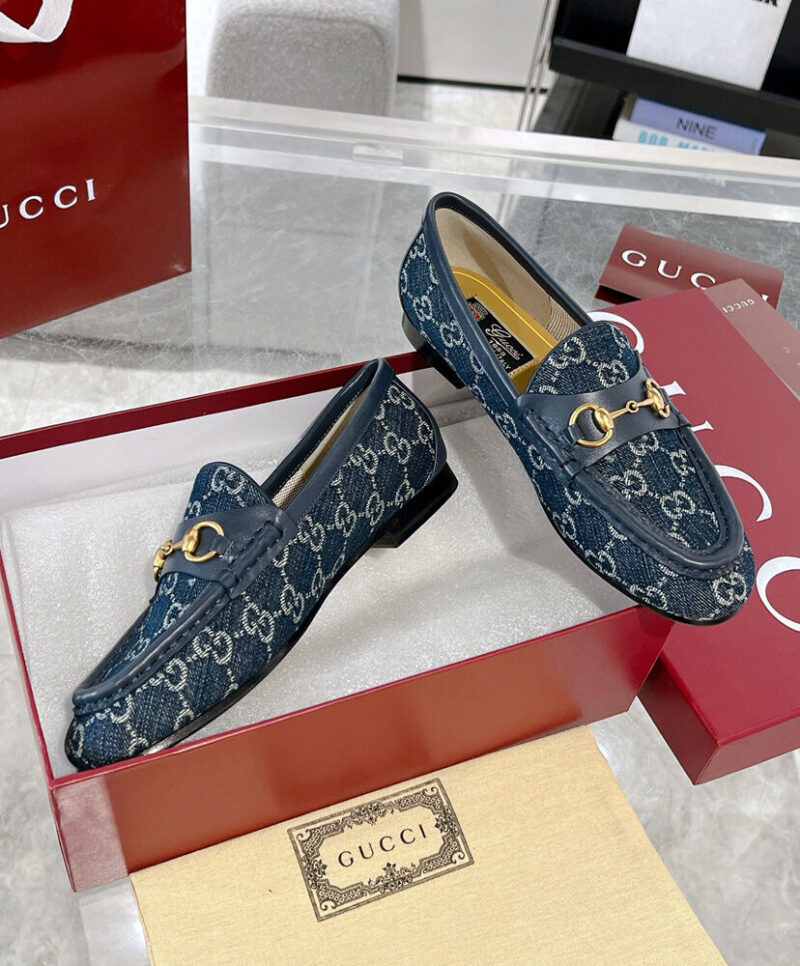 Gucci Women's Horsebit 1953 Loafer Blue