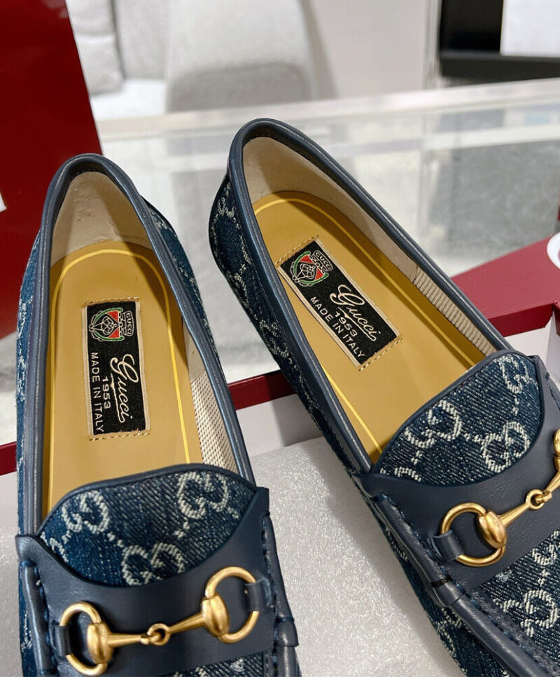 Gucci Women's Horsebit 1953 Loafer Blue