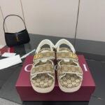Gucci Women s Sandals With Double G Apricot