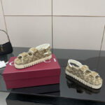 Gucci Women s Sandals With Double G Apricot