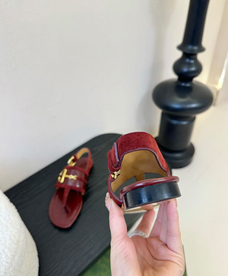 Gucci Women's Thong Sandals With Horsebit Red