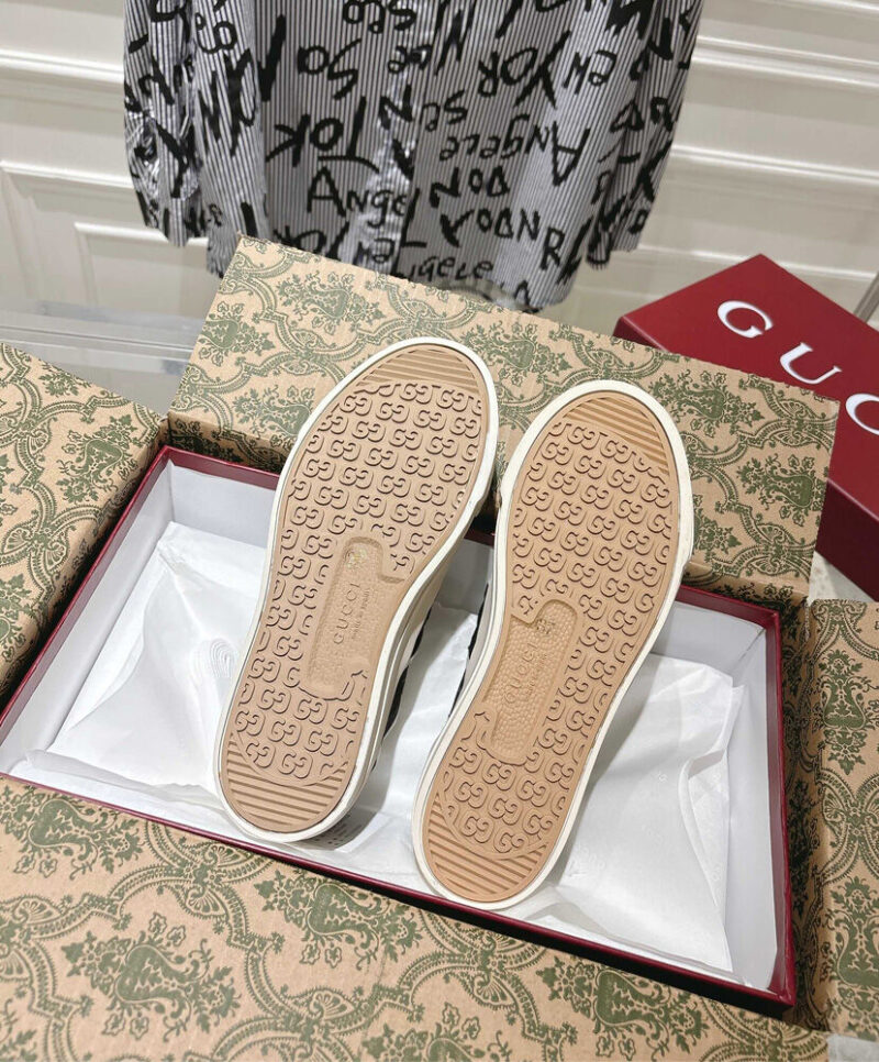 Gucci Women's Chunky Sneaker