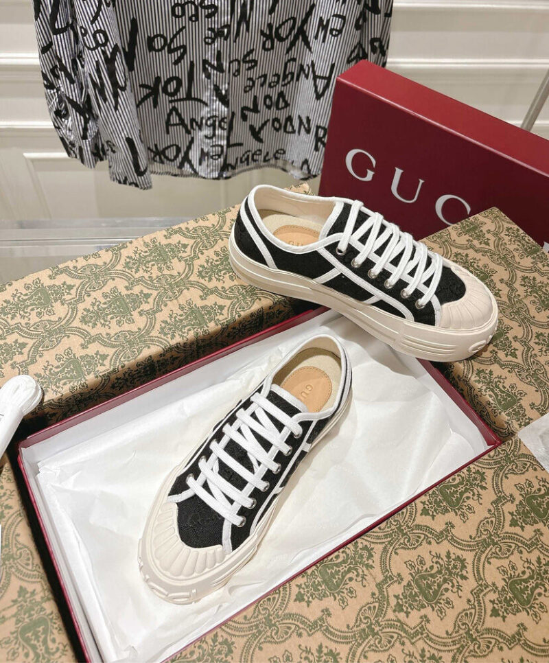 Gucci Women's Chunky Sneaker