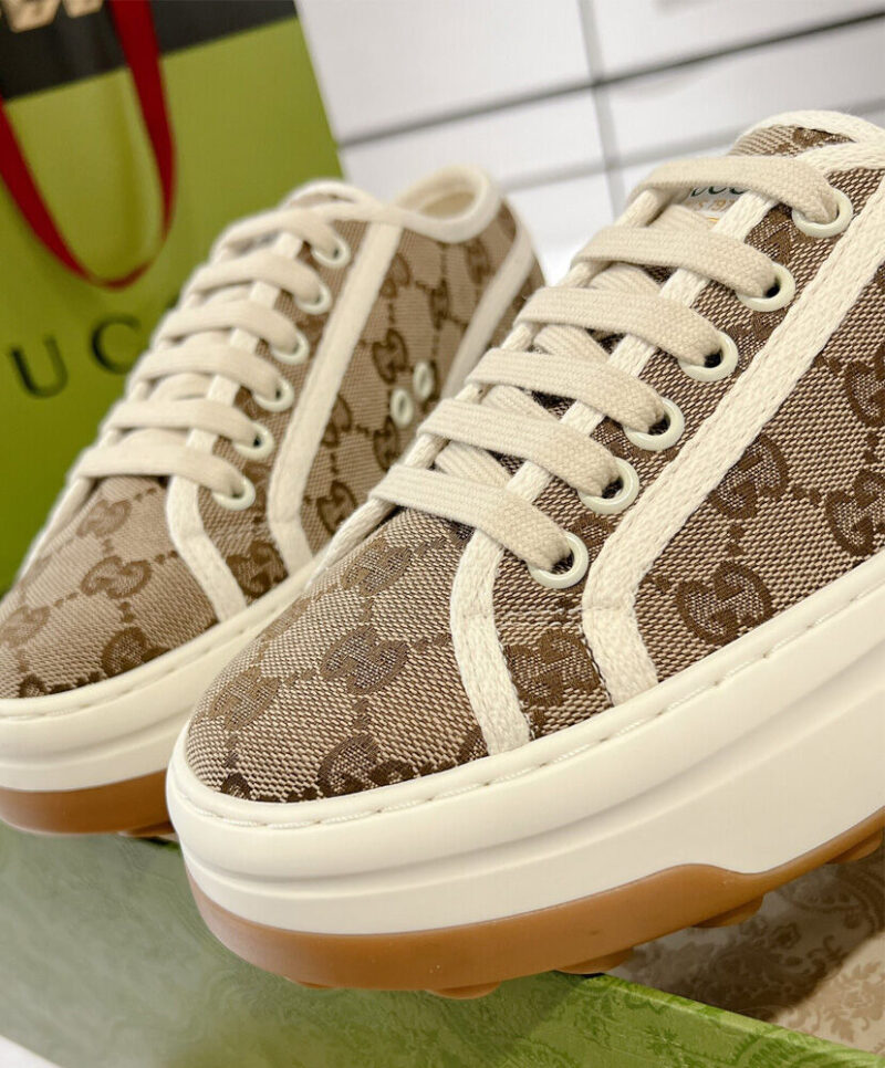 Gucci Women's GG Trainer 7467662 Cream