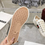 Gucci Unisex Sneaker With Web 786332