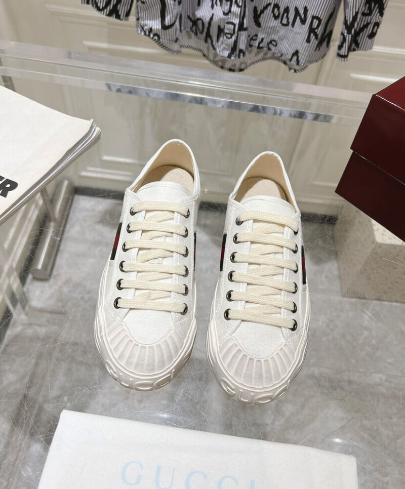 Gucci Unisex Sneaker With Web 786332