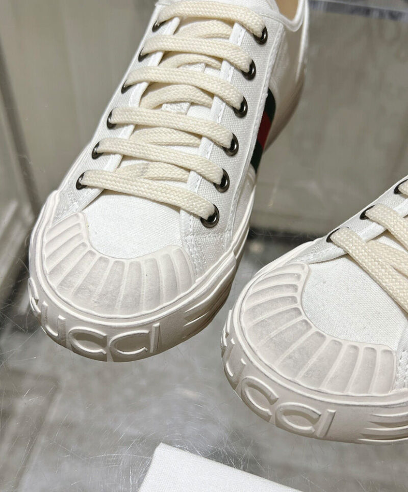 Gucci Unisex Sneaker With Web 786332