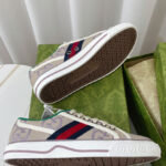 Gucci Unisex Tennis 1977 Jumbo GG Sneaker 725879 Purple