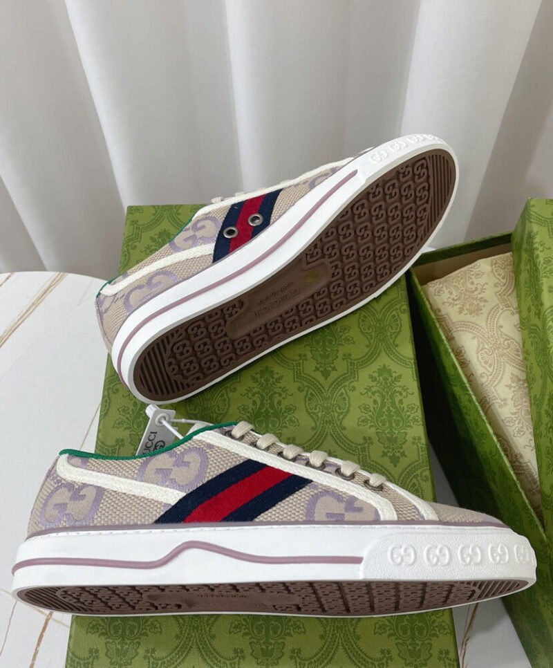Gucci Unisex Tennis 1977 Jumbo GG Sneaker 725879 Purple