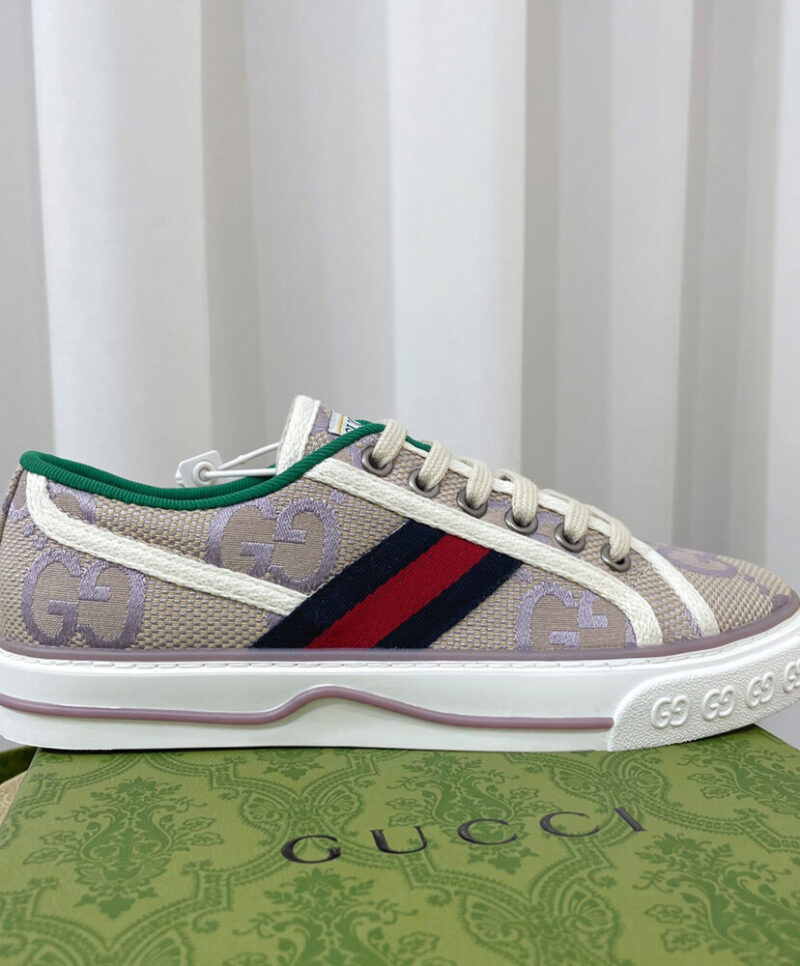 Gucci Unisex Tennis 1977 Jumbo GG Sneaker 725879 Purple