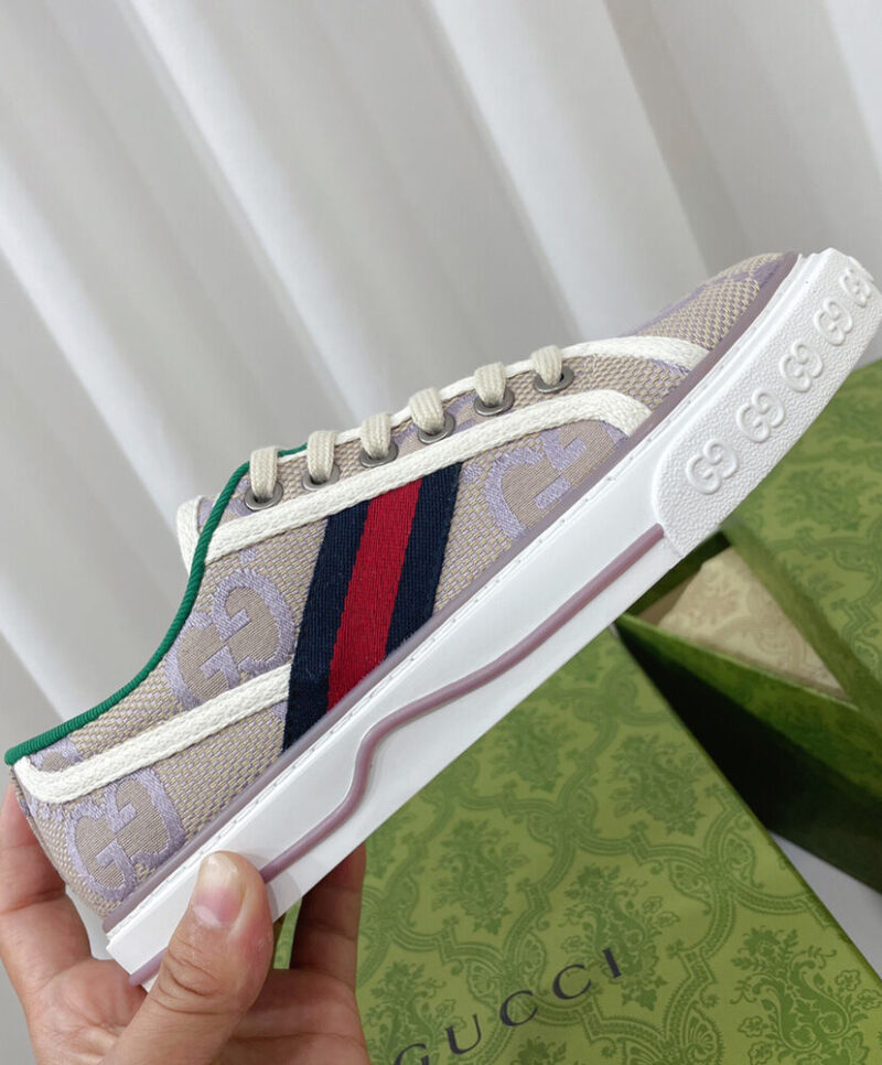 Gucci Unisex Tennis 1977 Jumbo GG Sneaker 725879 Purple