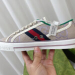 Gucci Unisex Tennis 1977 Jumbo GG Sneaker 725879 Purple
