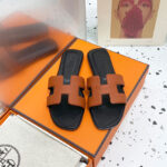 Hermes Women's Oran Sandal Coffee
