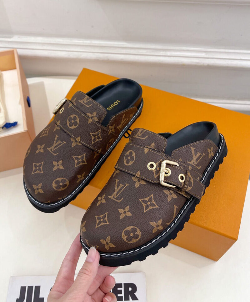 Louis Vuitton Unisex LV Cosy Flat Comfort Clogs 1AAW6S Brown