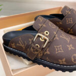 Louis Vuitton Unisex LV Cosy Flat Comfort Clogs 1AAW6S Brown